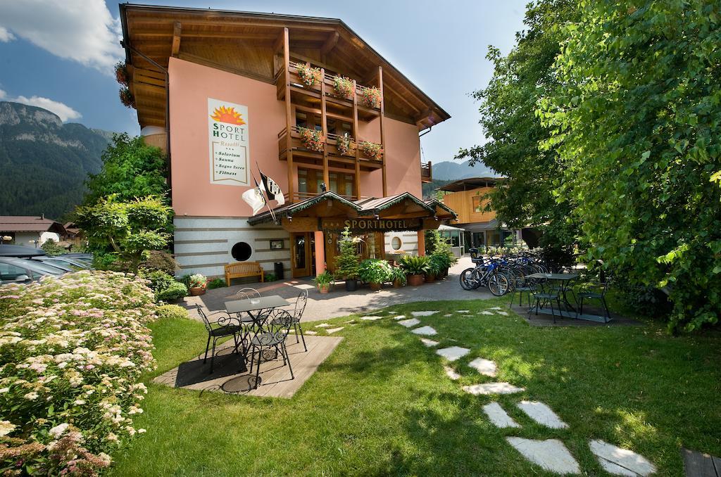 Sporthotel Rosatti Dimaro Bagian luar foto